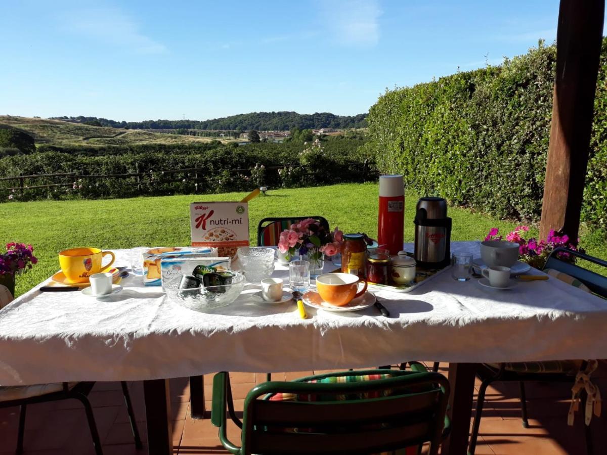Casale Vicino Al Golf Nazionale Acomodação com café da manhã Monterosi Exterior foto