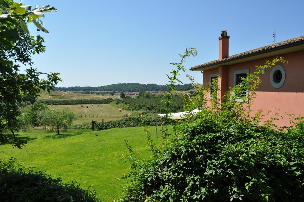 Casale Vicino Al Golf Nazionale Acomodação com café da manhã Monterosi Exterior foto