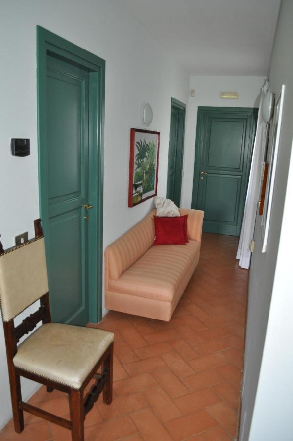 Casale Vicino Al Golf Nazionale Acomodação com café da manhã Monterosi Exterior foto