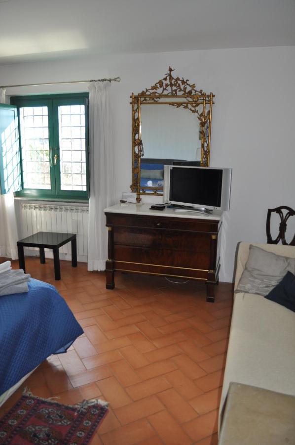 Casale Vicino Al Golf Nazionale Acomodação com café da manhã Monterosi Exterior foto