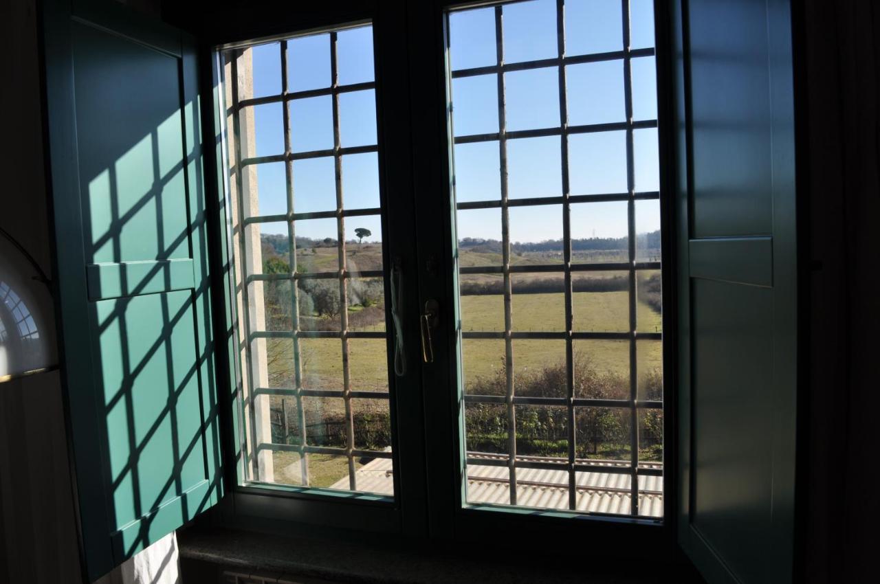 Casale Vicino Al Golf Nazionale Acomodação com café da manhã Monterosi Exterior foto