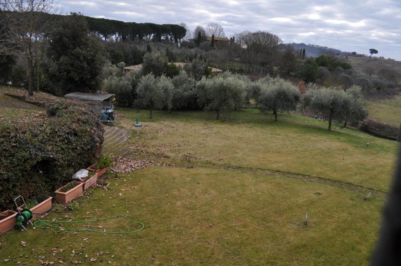 Casale Vicino Al Golf Nazionale Acomodação com café da manhã Monterosi Exterior foto